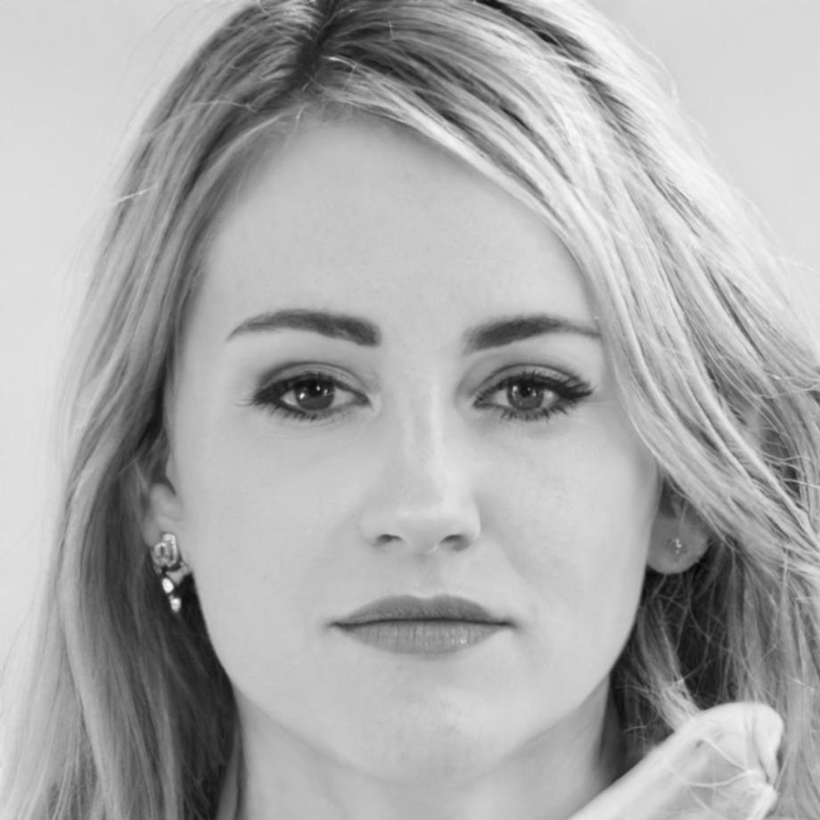 Sienna Blackwood, Managing Director and Senior Business Growth Strategist